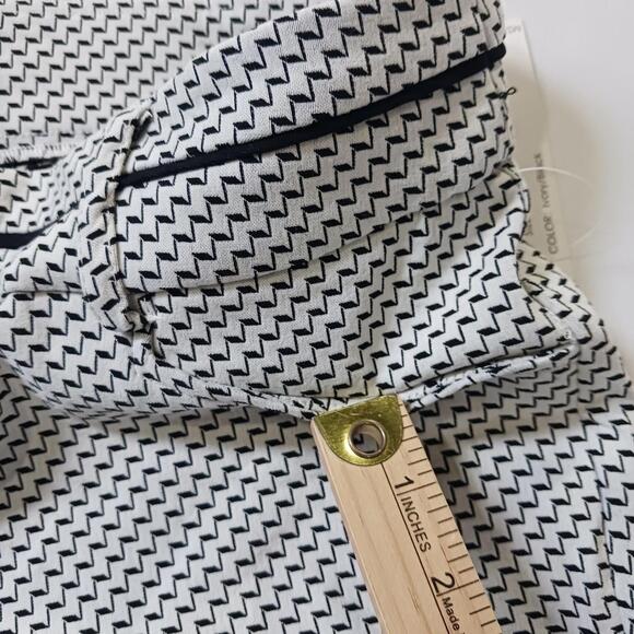 Zac & Rachel Women’s 12 White & Black Closed Pockets Pull-On Stretch Pants 34×29 - Picture 3 of 16